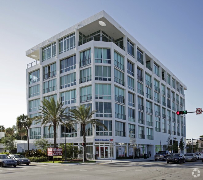 More Photos Of 8101 Biscayne Blvd, Miami Office For Sale