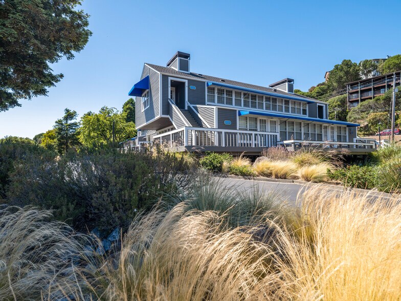 More Photos Of 1100-1120 Mar West St, Tiburon Office For Sale