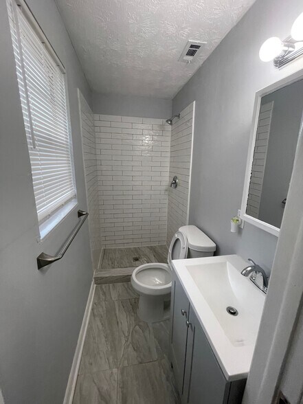More Photos Of 619 Linwood Ave, Jacksonville Specialty For Sale