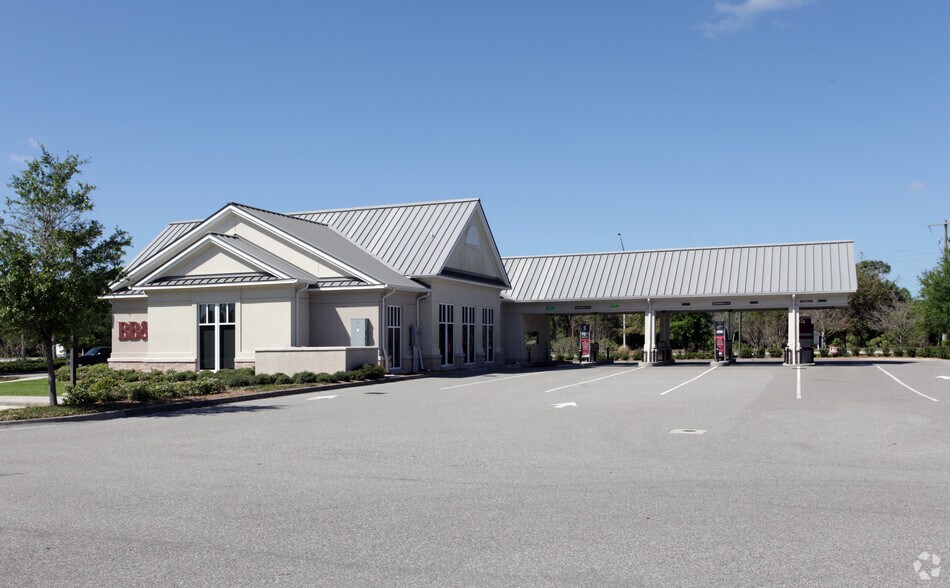 More Photos Of 11007 Arcade Pl, Bradenton Bank For Sale
