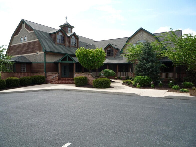 Primary Photo Of 2970 Corporate Ct, Orefield Medical For Lease
