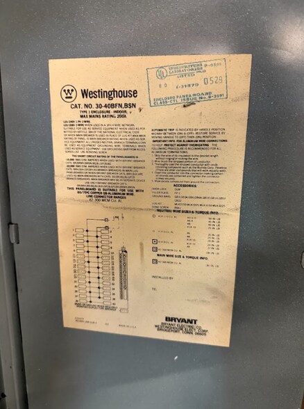 More Photos Of 736 W 300 S, Salt Lake City Showroom For Sale