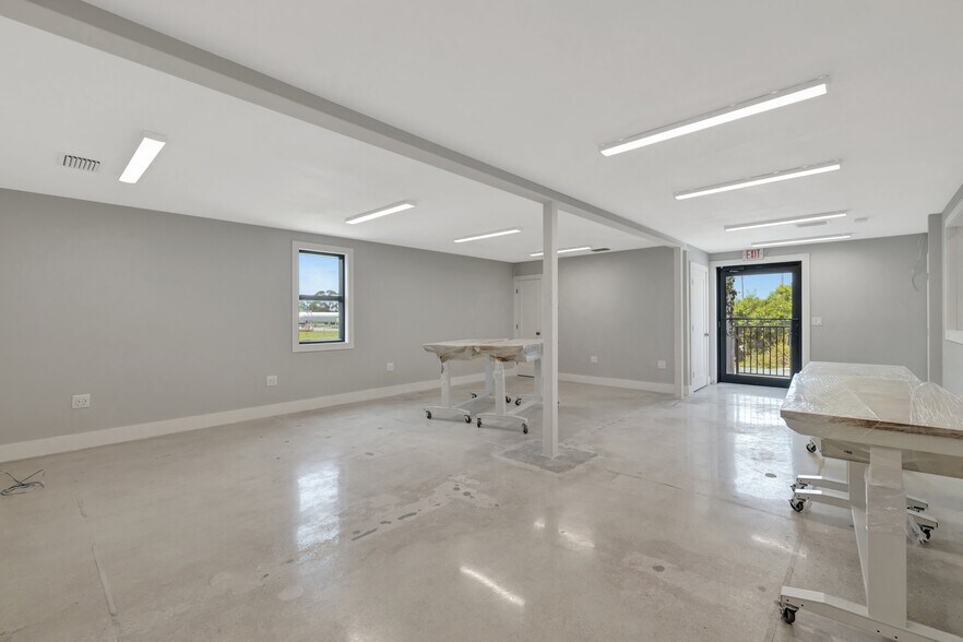 More Photos Of 3490 Oleander Ave, Fort Pierce Warehouse For Sale