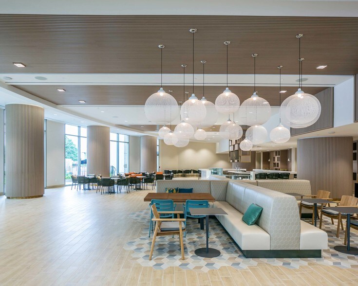 More Photos Of 717 Texas Ave, Houston Office For Lease