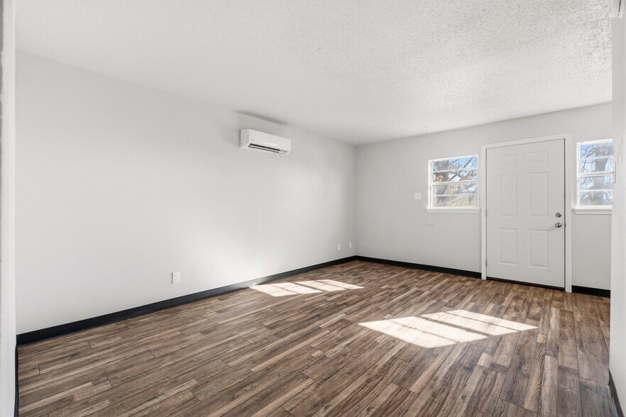 More Photos Of 1805 S Y St, Fort Smith Apartments For Sale