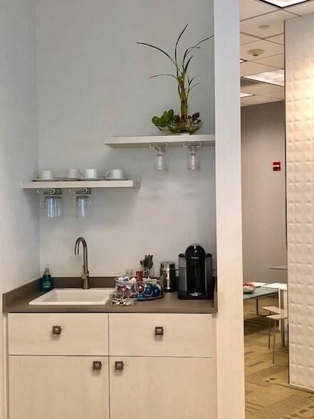 More Photos Of 6701 S Red Rd, South Miami Medical For Sale