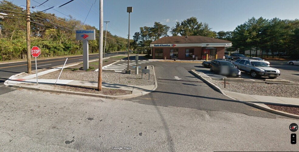 More Photos Of 340 S White Horse Pike, Berlin Bank For Lease