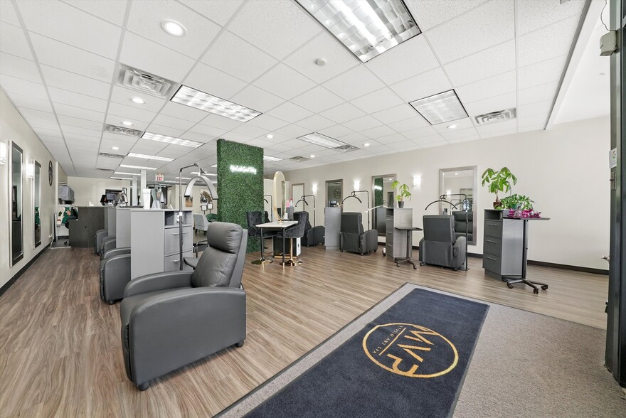 More Photos Of 3322 Ridge Rd, Lansing Storefront For Lease