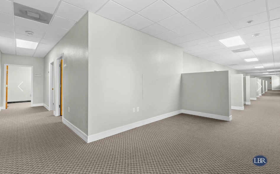 More Photos Of 6855 Tico Rd, Titusville Office For Lease