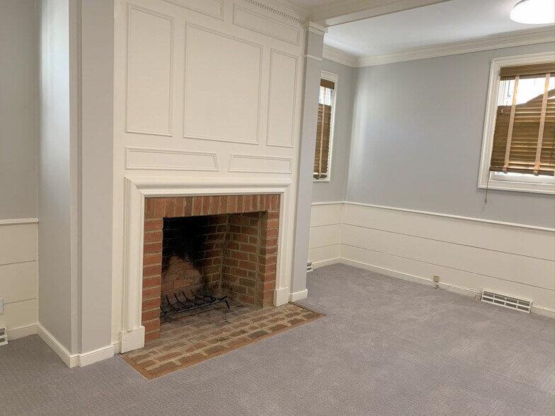 More Photos Of 2305 Commonwealth Dr, Charlottesville Office For Lease