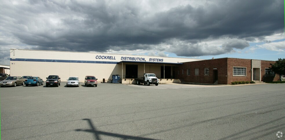 More Photos Of 2700 Deepwater Terminal Rd, Richmond Warehouse For Lease