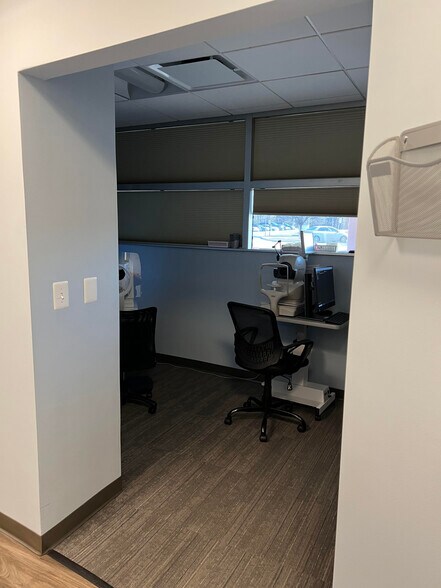 More Photos Of 2296 Opitz Blvd, Woodbridge Medical For Sale