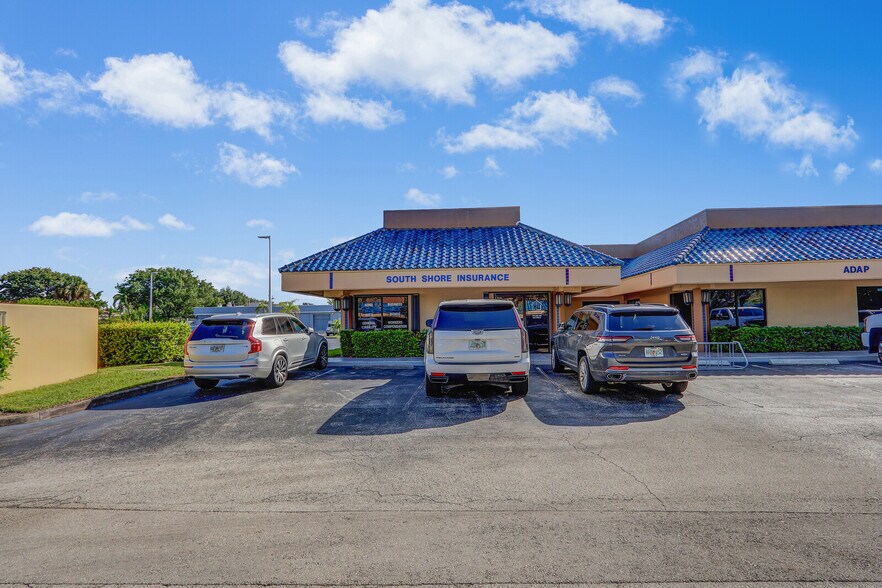 More Photos Of 955 SE Central Pky, Stuart Office For Lease