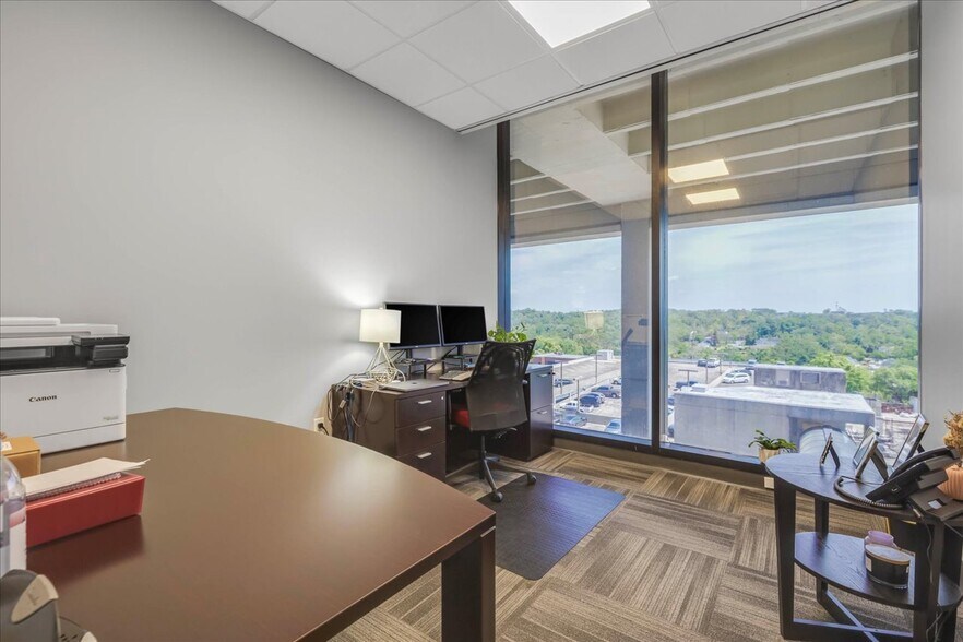 More Photos Of 215 S Monroe St, Tallahassee Office For Lease