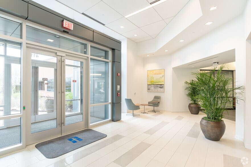 More Photos Of 411 Eagleview Blvd, Exton Office For Lease