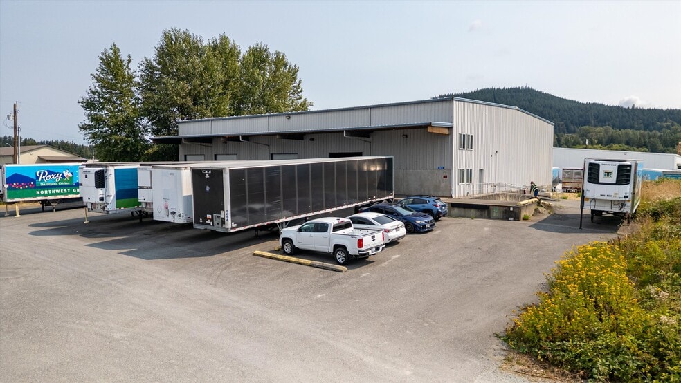 More Photos Of 3616 Old Highway 99 S Rd, Mount Vernon Distribution For Sale