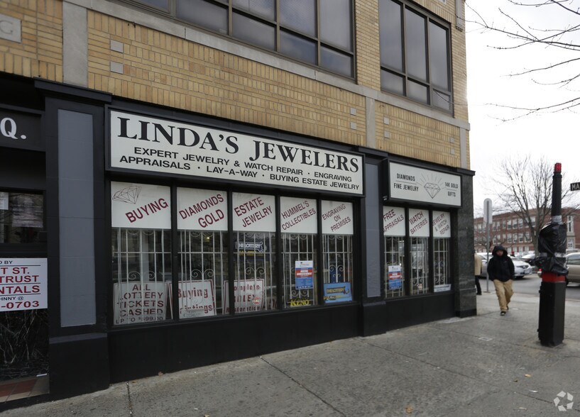 More Photos Of 2-10 Market St, Lynn Office For Sale