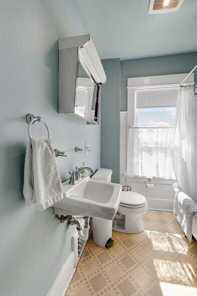 More Photos Of 224 5th St, Hugo Multifamily For Sale