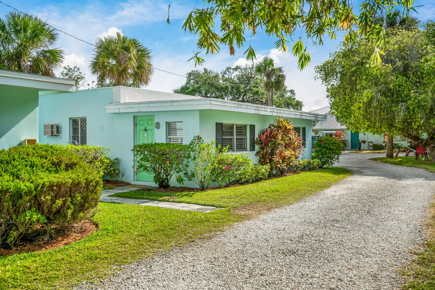 More Photos Of 11450 S Indian River Dr, Sebastian Hotel For Sale