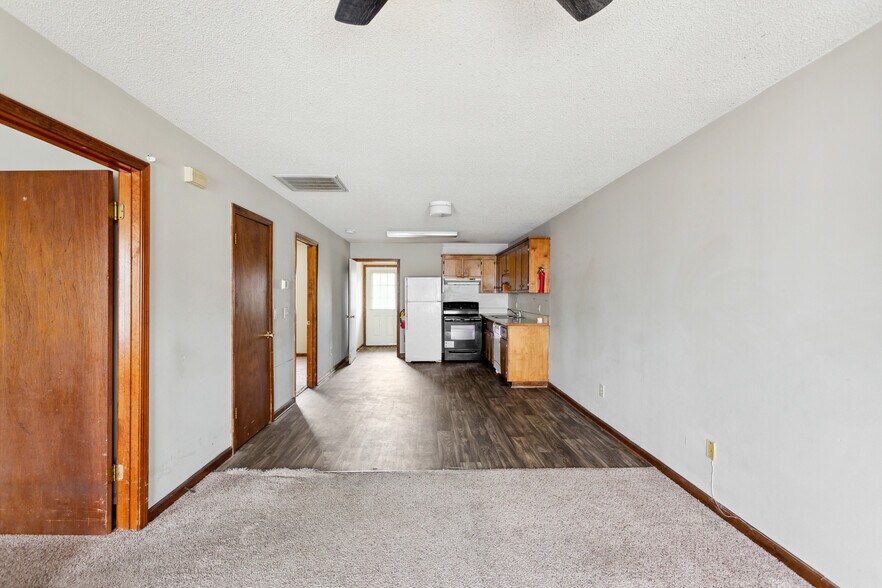 More Photos Of 124 Evergreen Trl, Cartersville Apartments For Sale