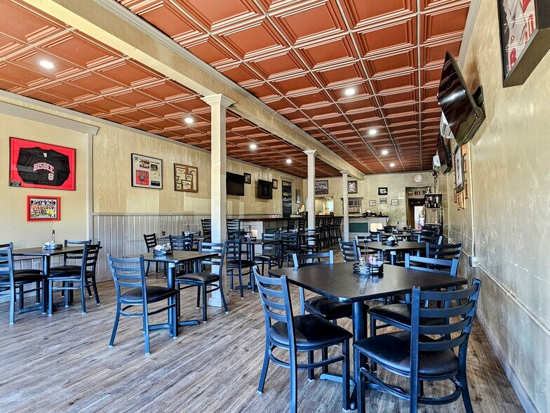 More Photos Of 97 Center Ave, Bisbee Restaurant For Sale