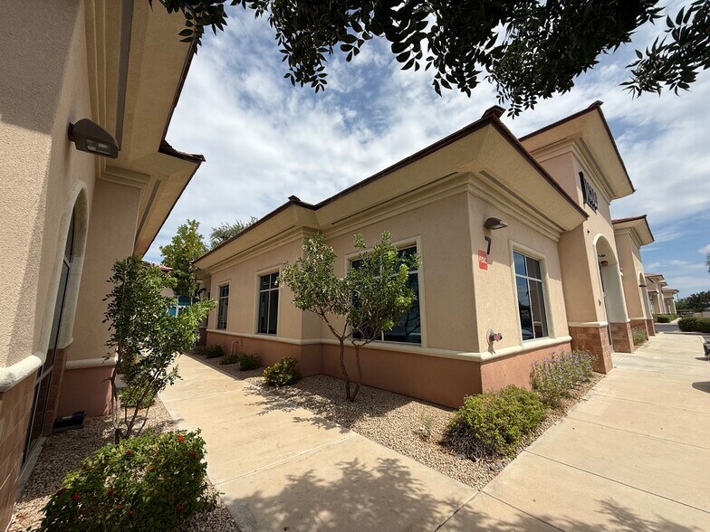 Primary Photo Of 15255 N 40th St, Phoenix Office For Sale