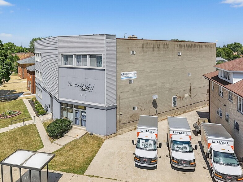 More Photos Of 3500 N Sherman Blvd, Milwaukee Loft Creative Space For Sale