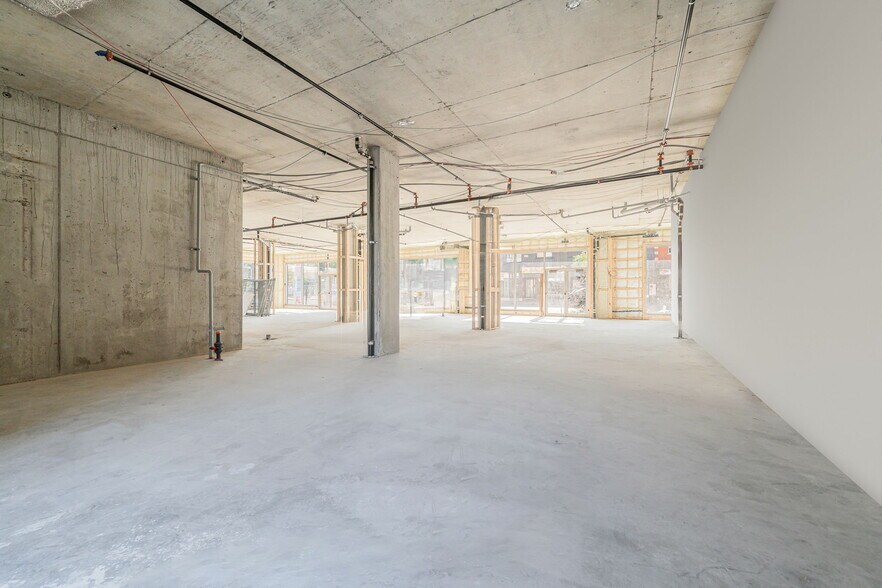 More Photos Of 2485 Rue Bélanger, Montréal Multifamily For Sale