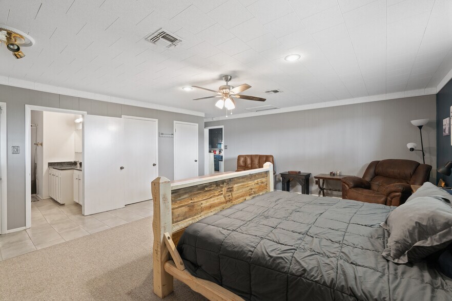 More Photos Of 2555 Straznicky Rd, Beasley Flex For Sale