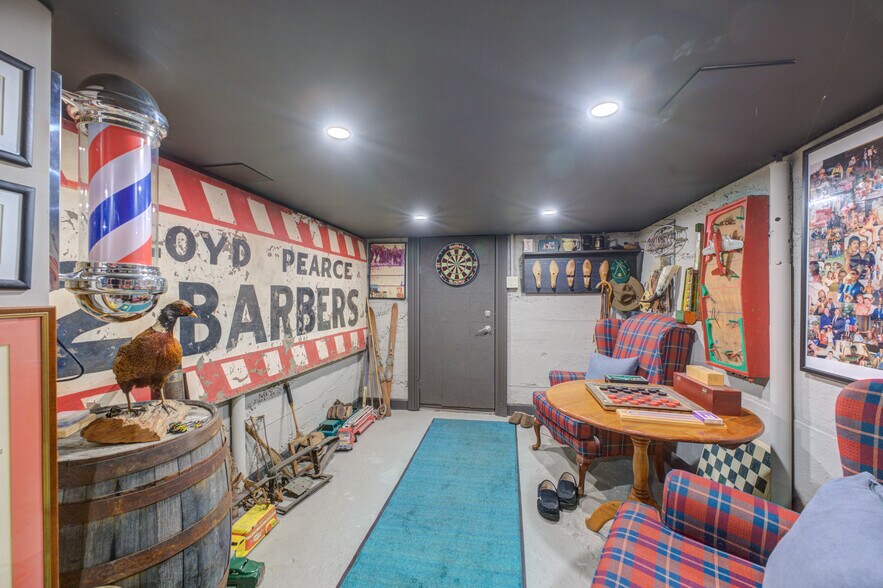 More Photos Of 60-62 Colborne St W, Brantford Storefront Retail Residential For Sale