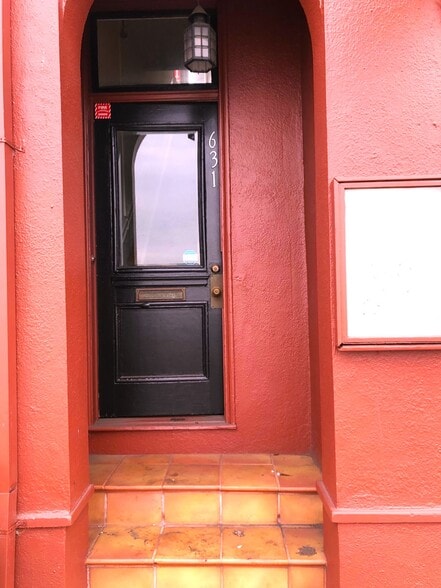 More Photos Of 631-633 Bridgeway, Sausalito Storefront Retail Office For Lease