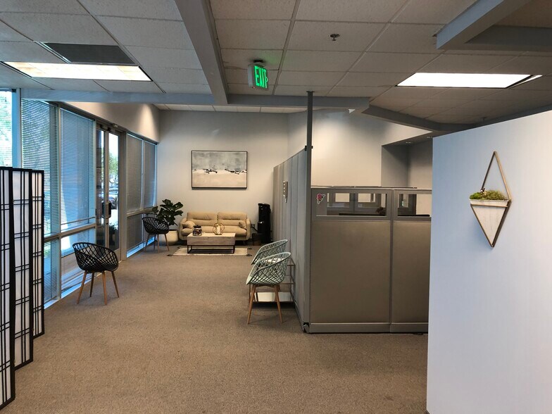 More Photos Of 20601 N 19th Ave, Phoenix Light Manufacturing For Lease