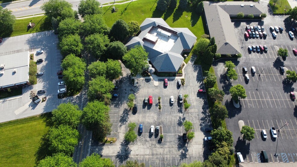 More Photos Of 1661 Holland Rd, Maumee Medical For Lease