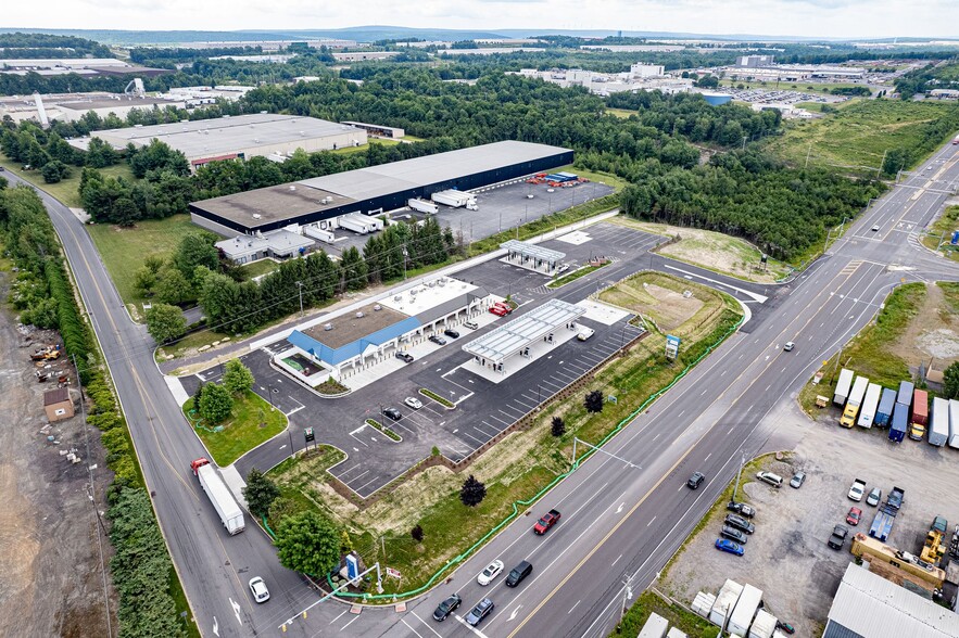 More Photos Of 626 Can Do Expy, Hazleton Unknown For Lease