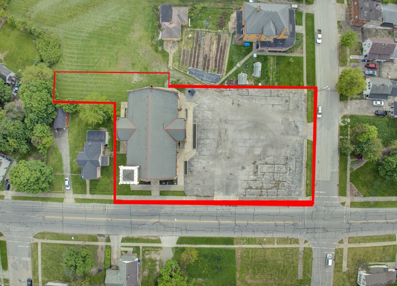 More Photos Of 1548 Reid Ave, Lorain Apartments For Sale