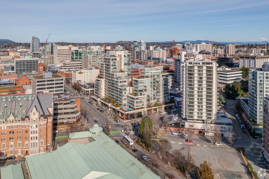 More Photos Of 707 Courtney St, Victoria Apartments For Lease
