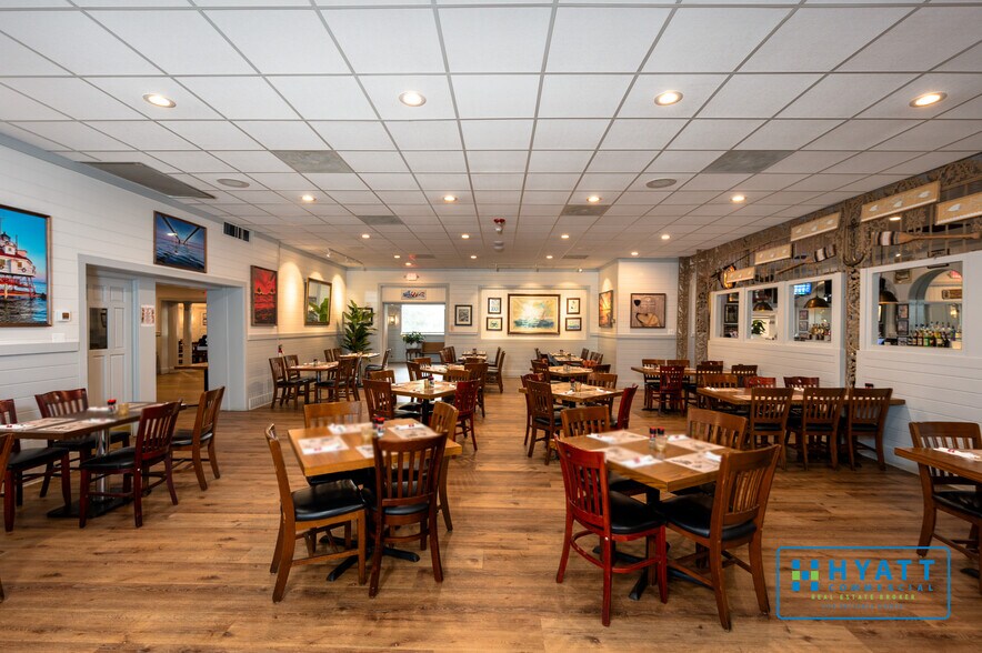 More Photos Of 625 Greenway Rd, Glen Burnie Restaurant For Sale