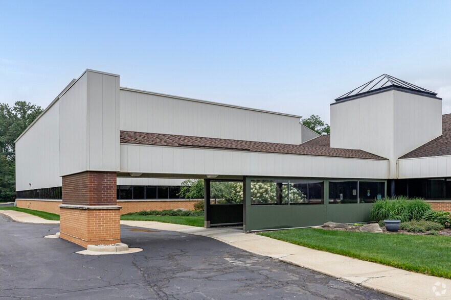 Primary Photo Of 5111 Venture Dr, Ann Arbor Flex For Sale