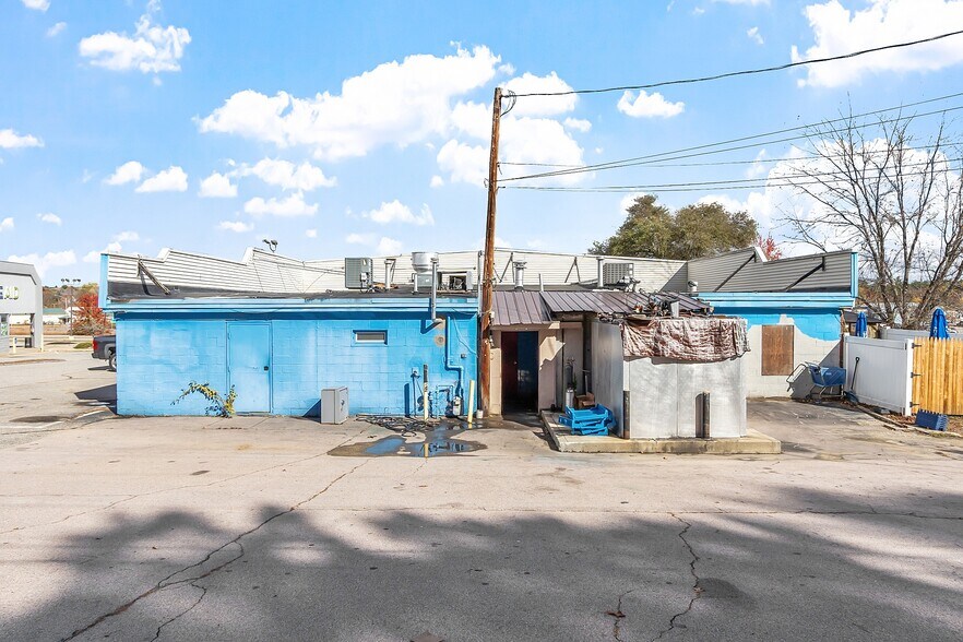 More Photos Of 42 Allenstown Rd, Pembroke Restaurant For Sale