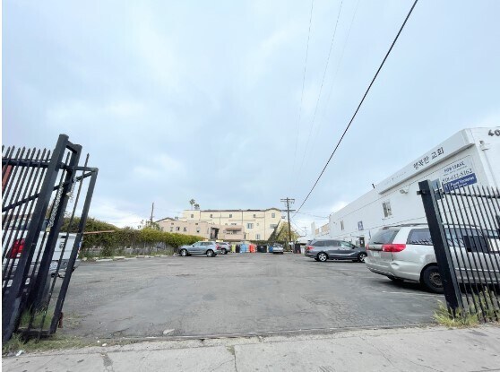 More Photos Of 4077 W Pico Blvd, Los Angeles Medical For Lease