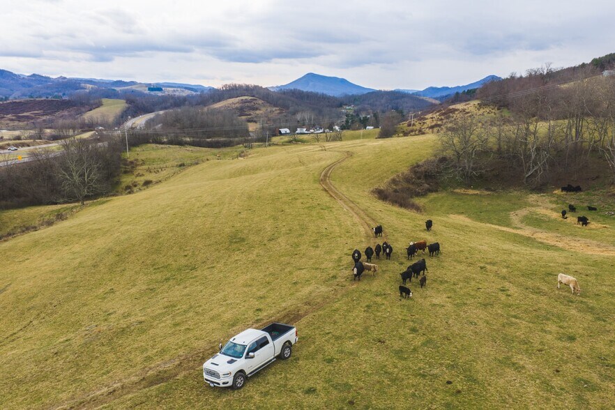 More Photos Of 230 Barn Ave, North Tazewell Land For Sale