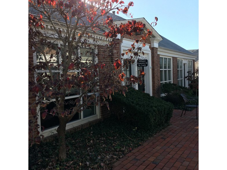 Primary Photo Of 8505 Delmar Blvd, University City Office For Lease