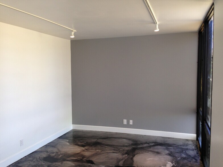 More Photos Of 4331 N 12th St, Phoenix Office Residential For Lease