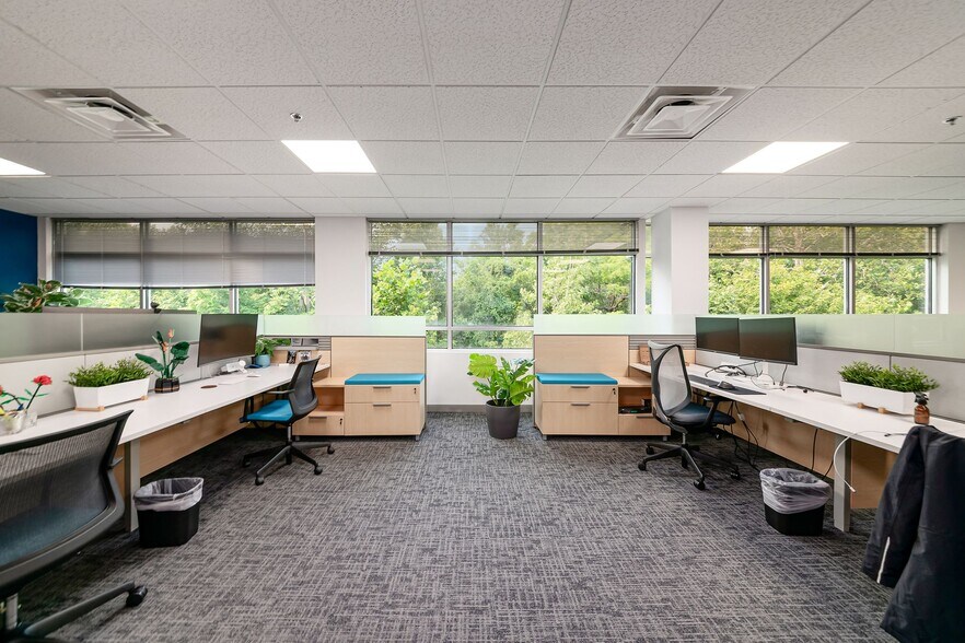 More Photos Of 8740 Orion Pl, Columbus Office For Sale