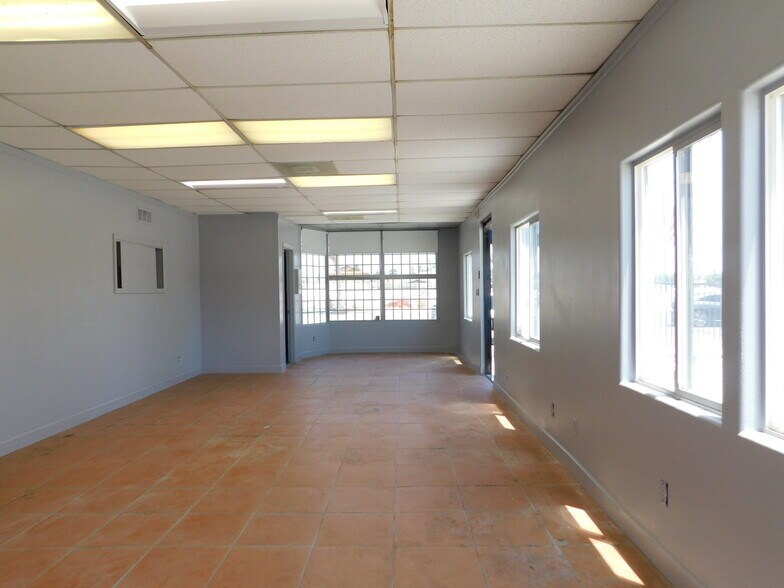 More Photos Of 7910-7916 Garvey Ave, Rosemead Auto Dealership For Lease