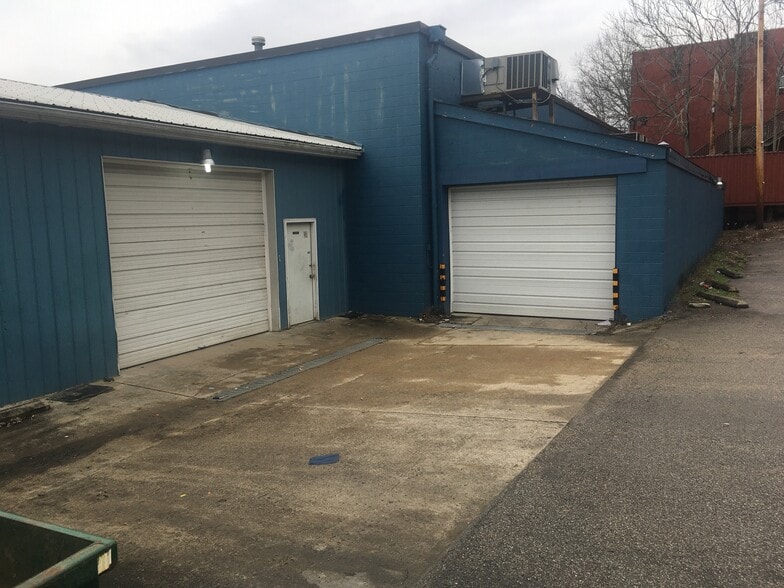 More Photos Of 3126 7th Ave, Charleston General Retail For Sale