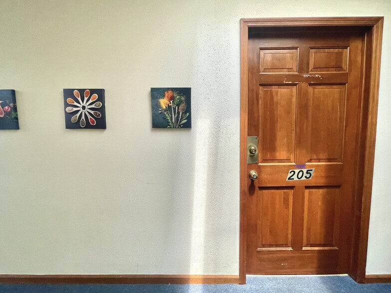 More Photos Of 29 Beach Rd, Monmouth Beach Office For Lease