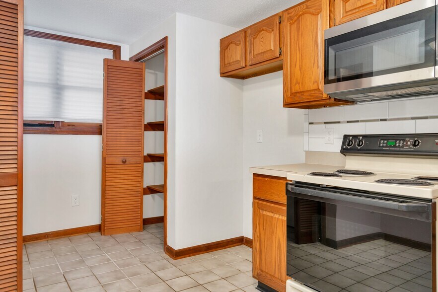 More Photos Of 88 Cove St, New Haven Apartments For Sale