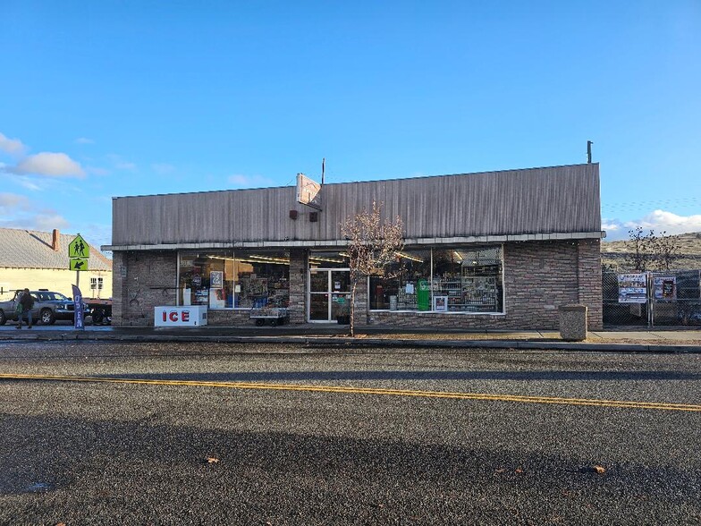 Primary Photo Of 403 Deschutes Ave, Maupin Freestanding For Sale