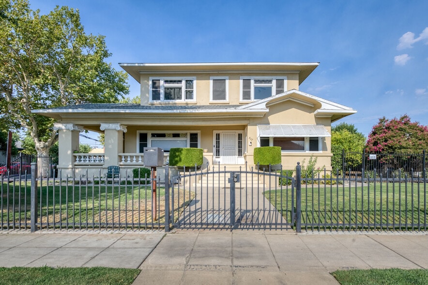 More Photos Of 807 N Van Ness Ave, Fresno Office Residential For Sale